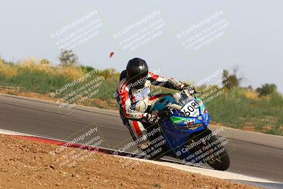 media/Apr-30-2023-CRA (Sun) [[020fcf5d43]]/Race 14-400 Expert-Amateur Superbike/